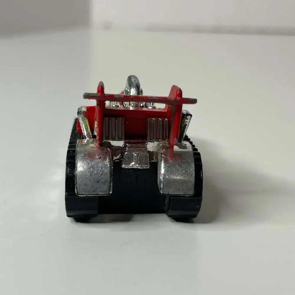 Hot Wheels 1992 Anteater Die-Cast Tank Vehicle